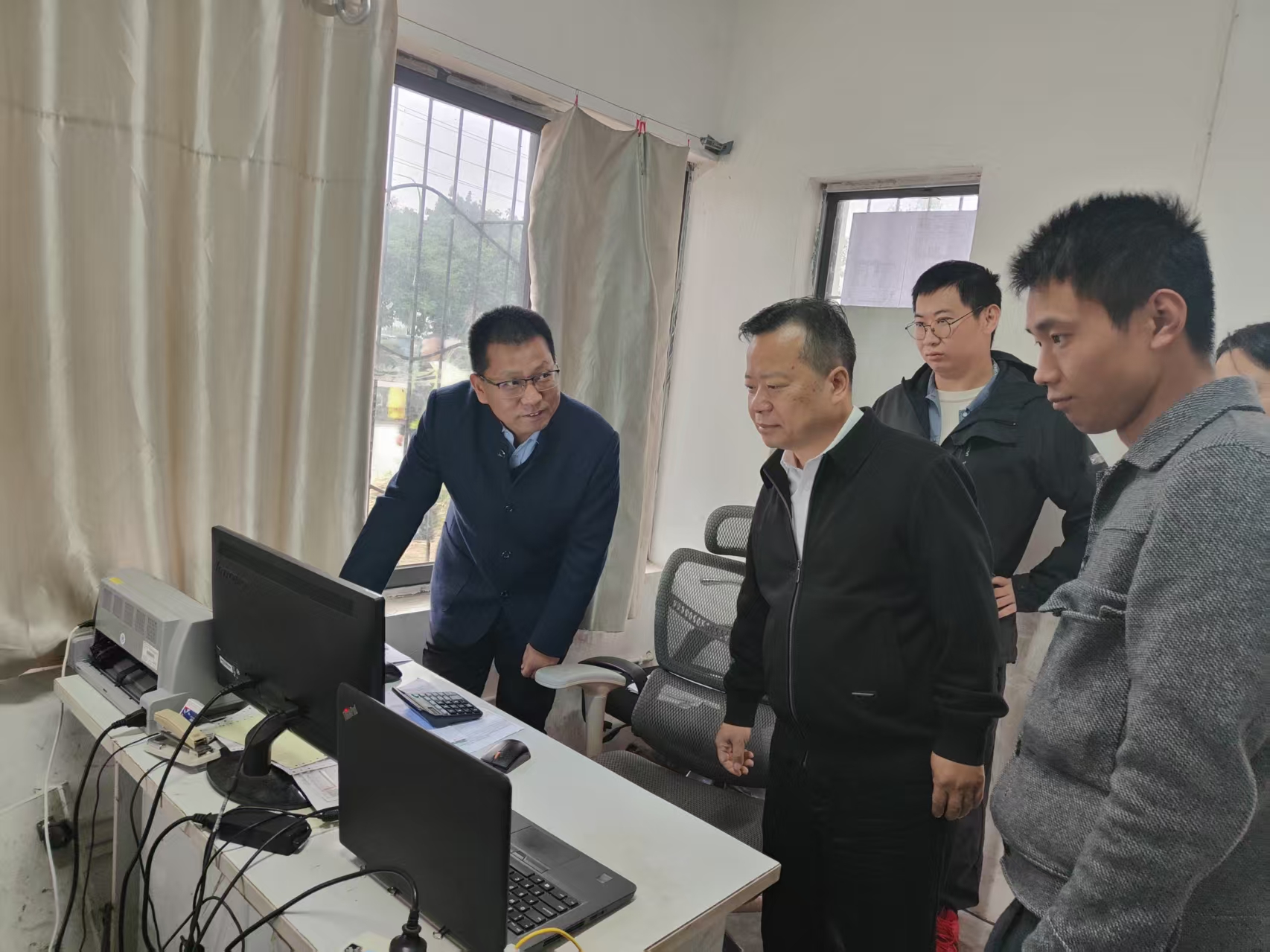 检查运输工作 (3).jpg 检查运输工作 (3).jpg